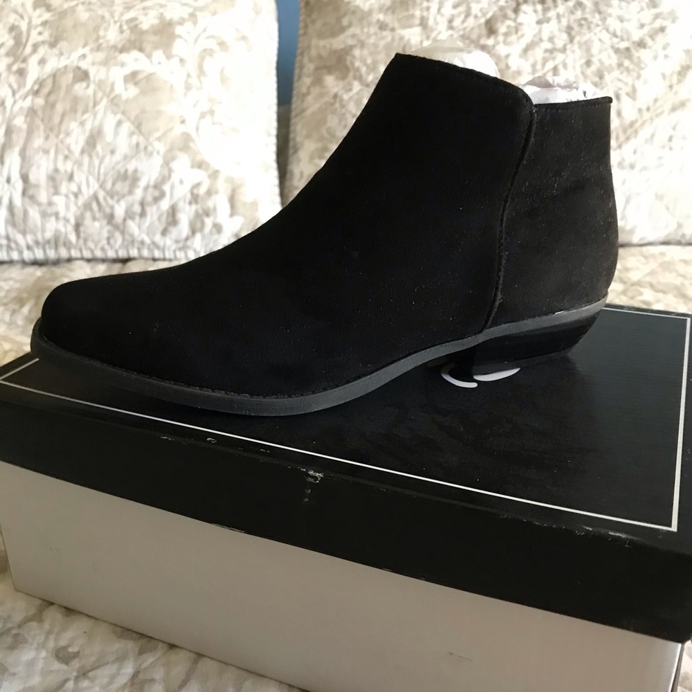 Quipid Booties